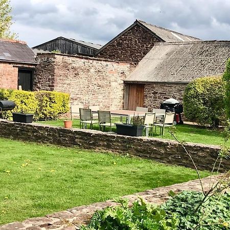 Wolves NewtonCosy Farmhouse Escape In Monmouthshire别墅 外观 照片