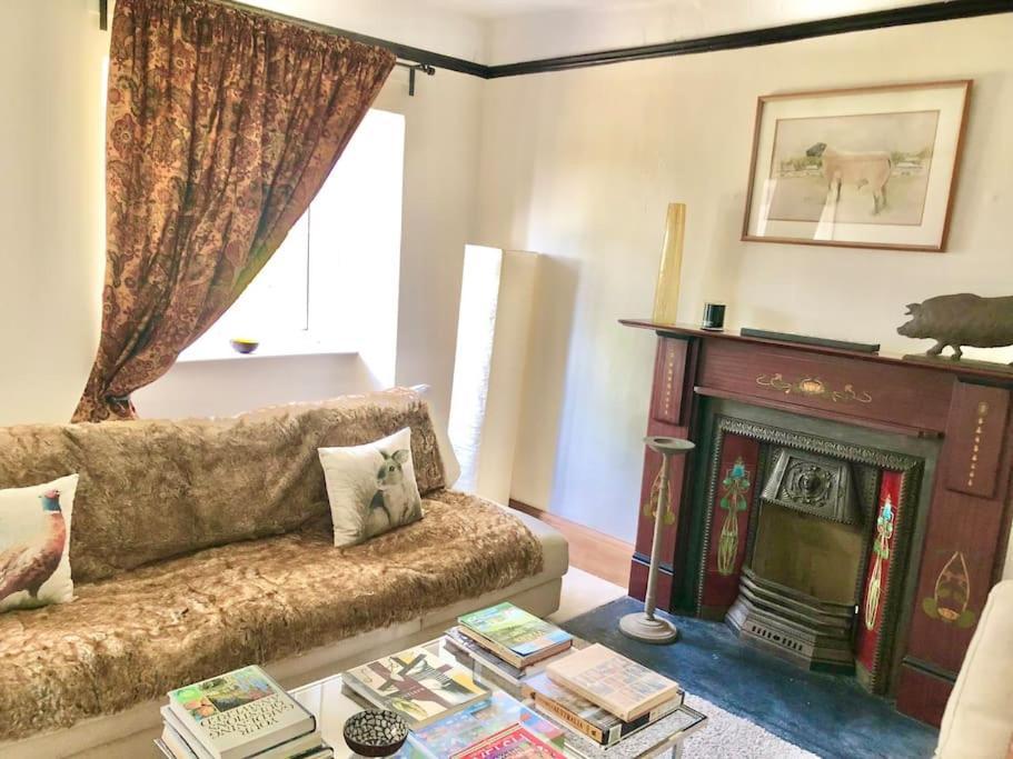 Wolves NewtonCosy Farmhouse Escape In Monmouthshire别墅 外观 照片