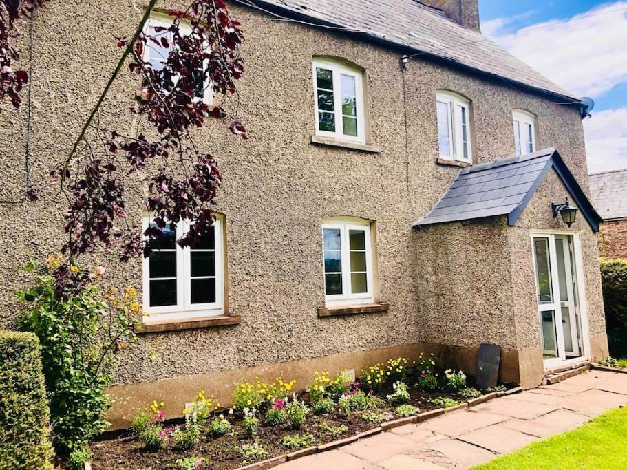 Wolves NewtonCosy Farmhouse Escape In Monmouthshire别墅 外观 照片
